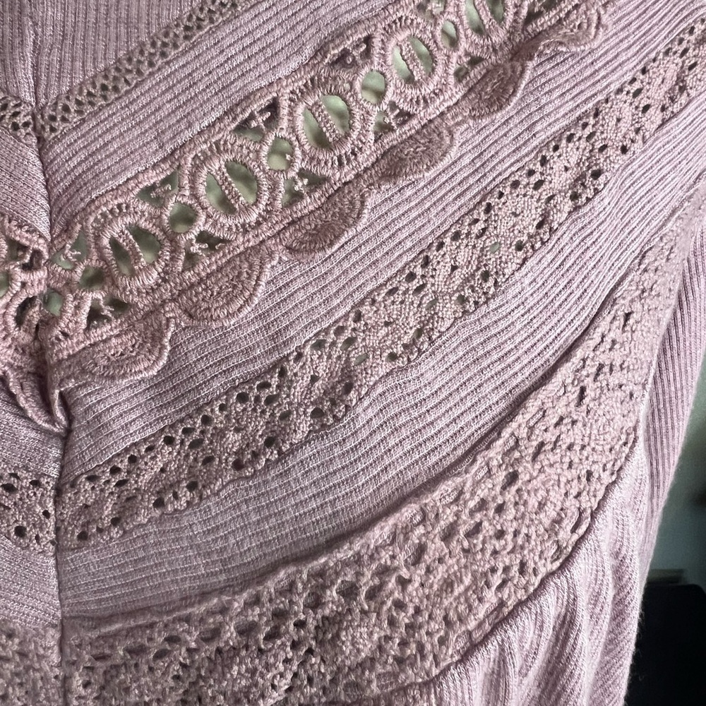 Artesia Peasant Style Blouse - Picture 4 of 7